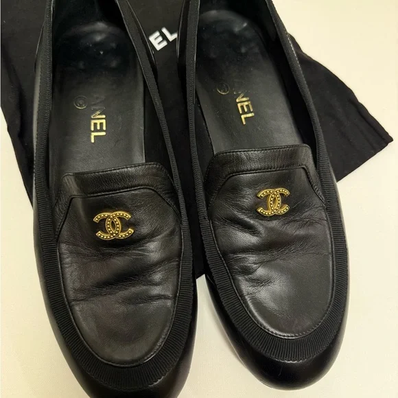 CHANEL Black Leather Ballet Loafers /Size:39.5 - Picture 2 of 8